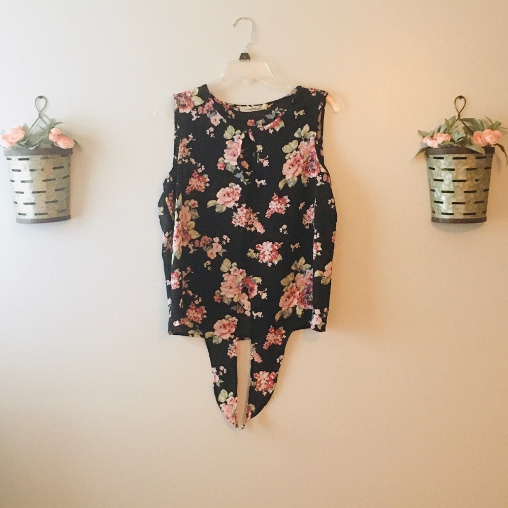 Sleeveless top